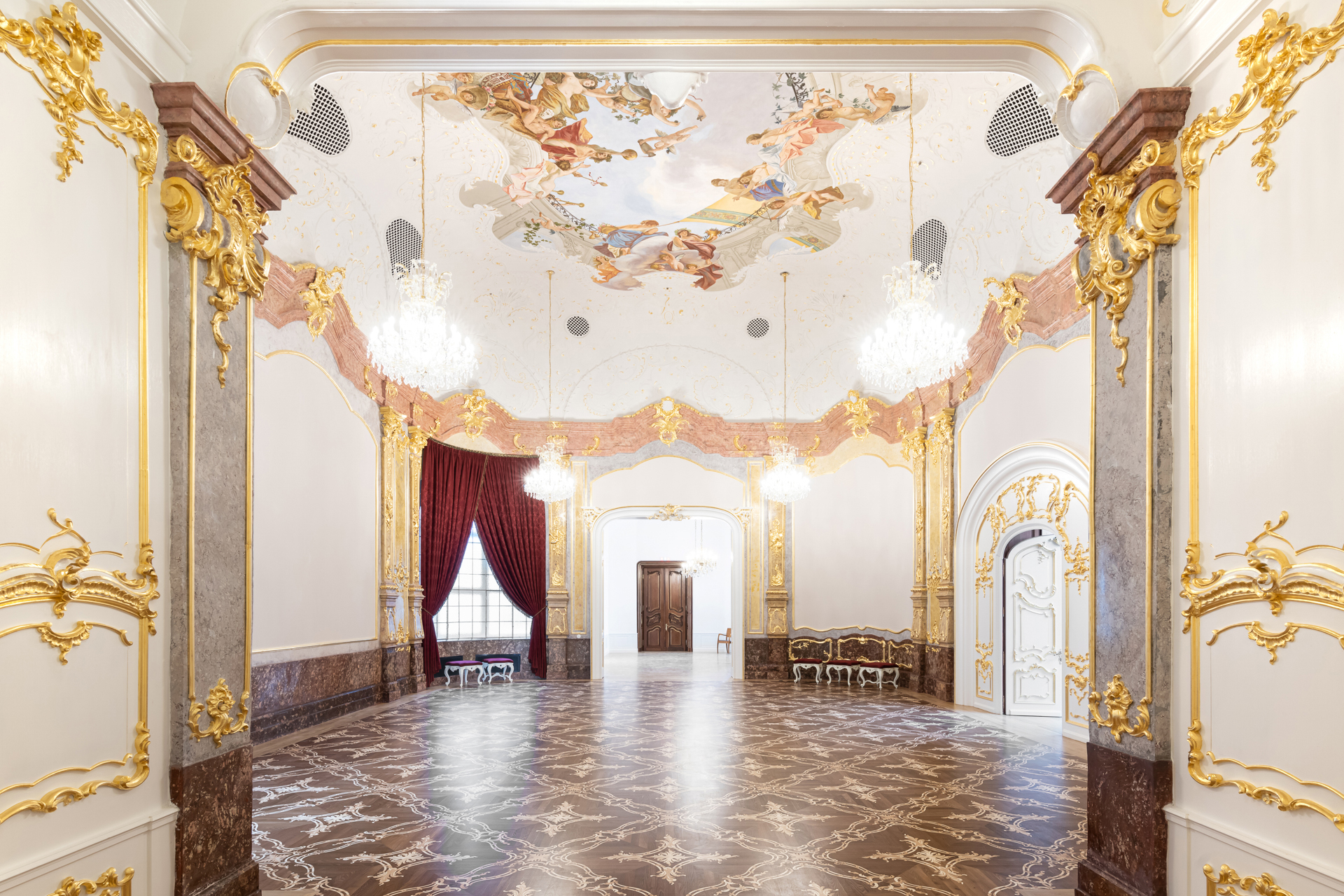 KÁROLYI-CSEKONICS PALACE